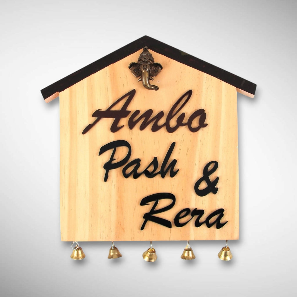 House-shaped wooden Nameplate | Ambo