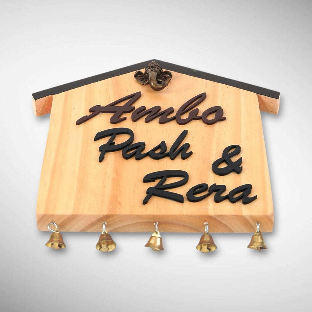 House-shaped wooden Nameplate | Ambo