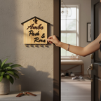 House-shaped wooden Nameplate | Ambo